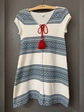 Cute White & Blue Patterned Womenss Lounge/Coverup Dress with Rust Tassel